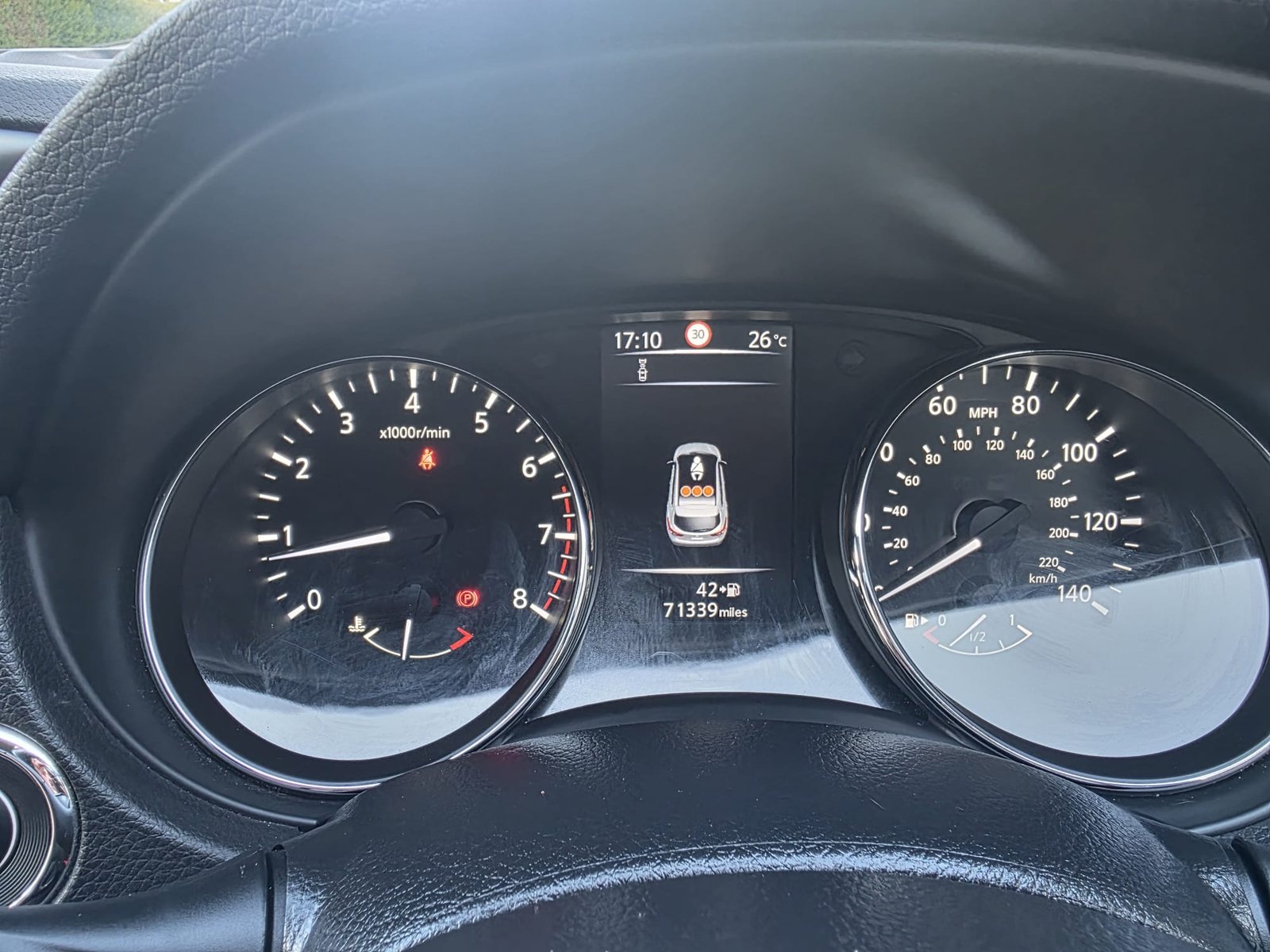 Nissan Qashqai 1.2 DIG-T N-Connecta photo 13