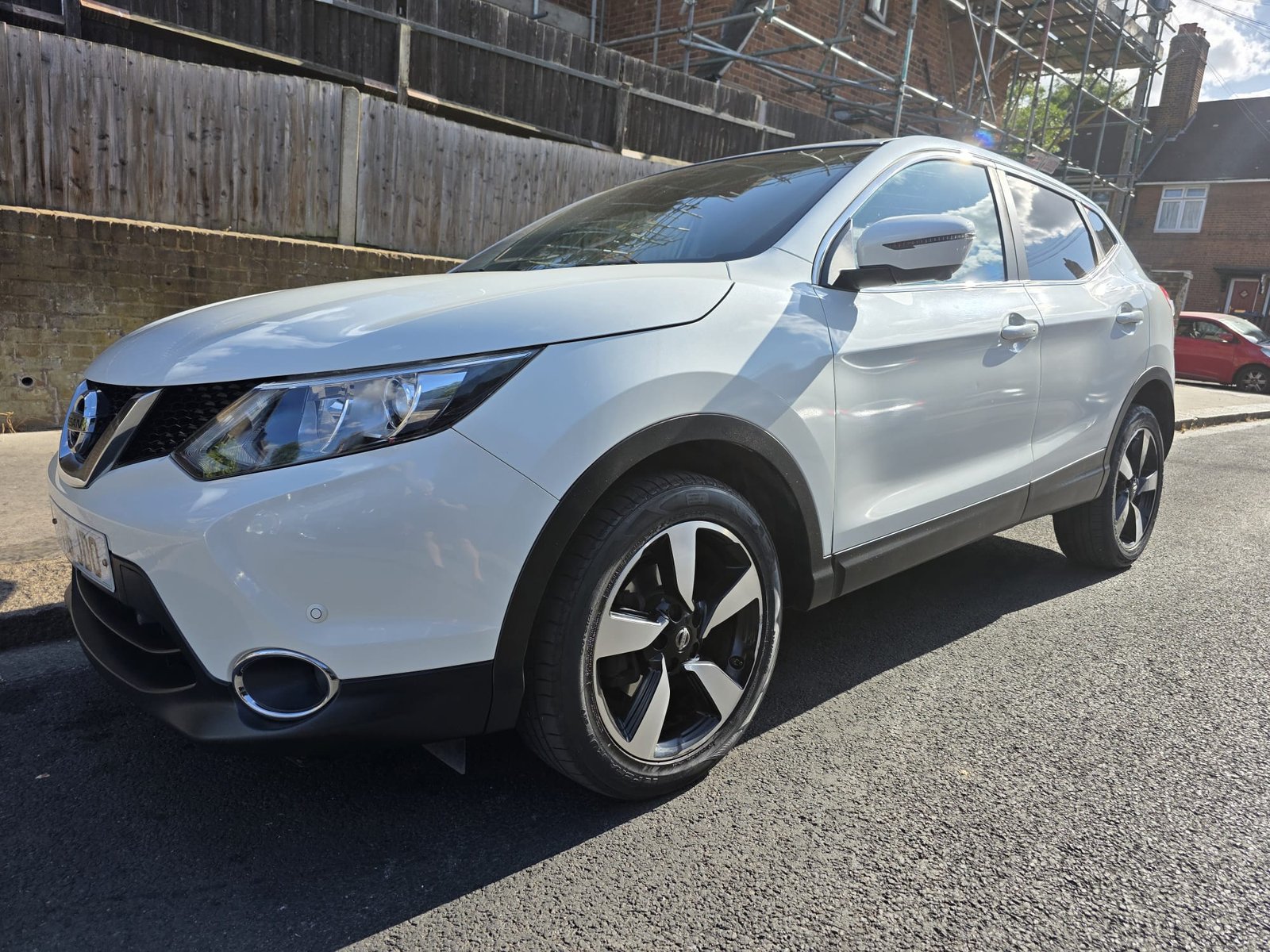 Nissan Qashqai 1.2 DIG-T N-Connecta photo 2