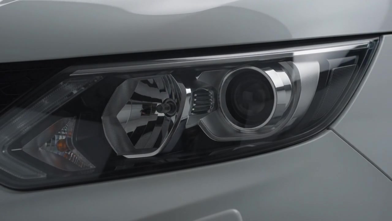 Nissan Qashqai 1.2 DIG-T N-Connecta — LED daytime running lights, standard on N-Connecta