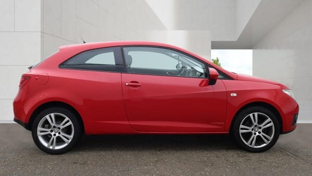 SEAT Ibiza SC 1.4 SE photo 4