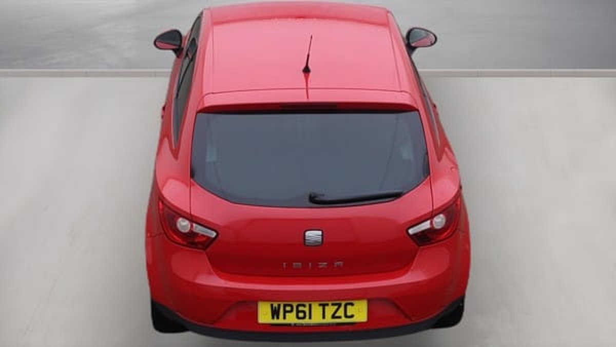 SEAT Ibiza SC 1.4 SE photo 8
